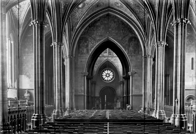 Temple Church pictured in 1914, showing the wall and ceiling paintings added during the restoration of 1841 (image from Brooklyn Museum via Wikimedia Commons)